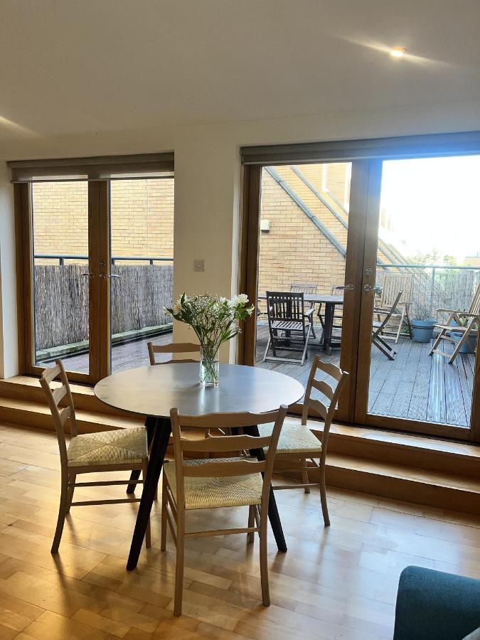 Spacious Mews Apartment, Clapham Londres